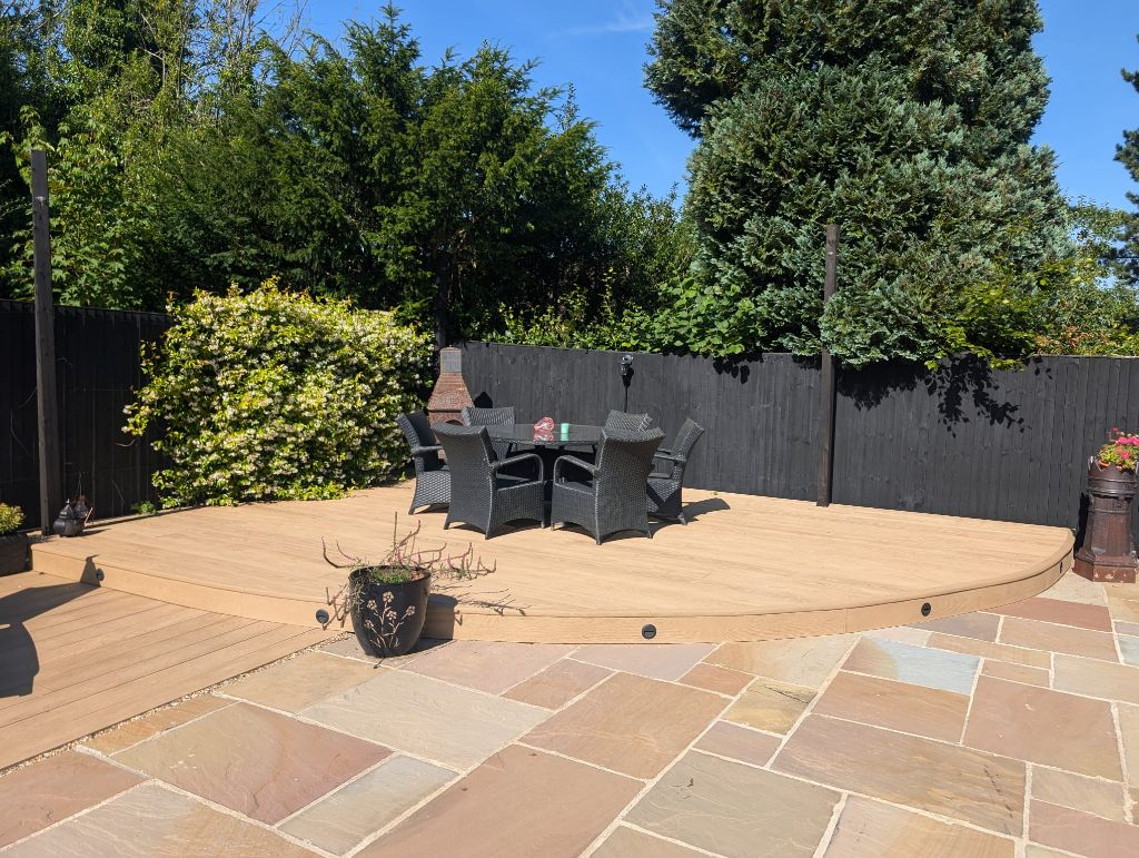 Curved composite decking